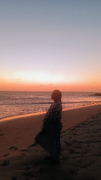 The sea plays an important role in the Wayuu Apalaanchi's sense of territory. The sea is part of their territory, but there are projects of offshore wind parks that jeopardize this Wayuu body-territory-water. Source: Astrid Ulloa, April 2024.